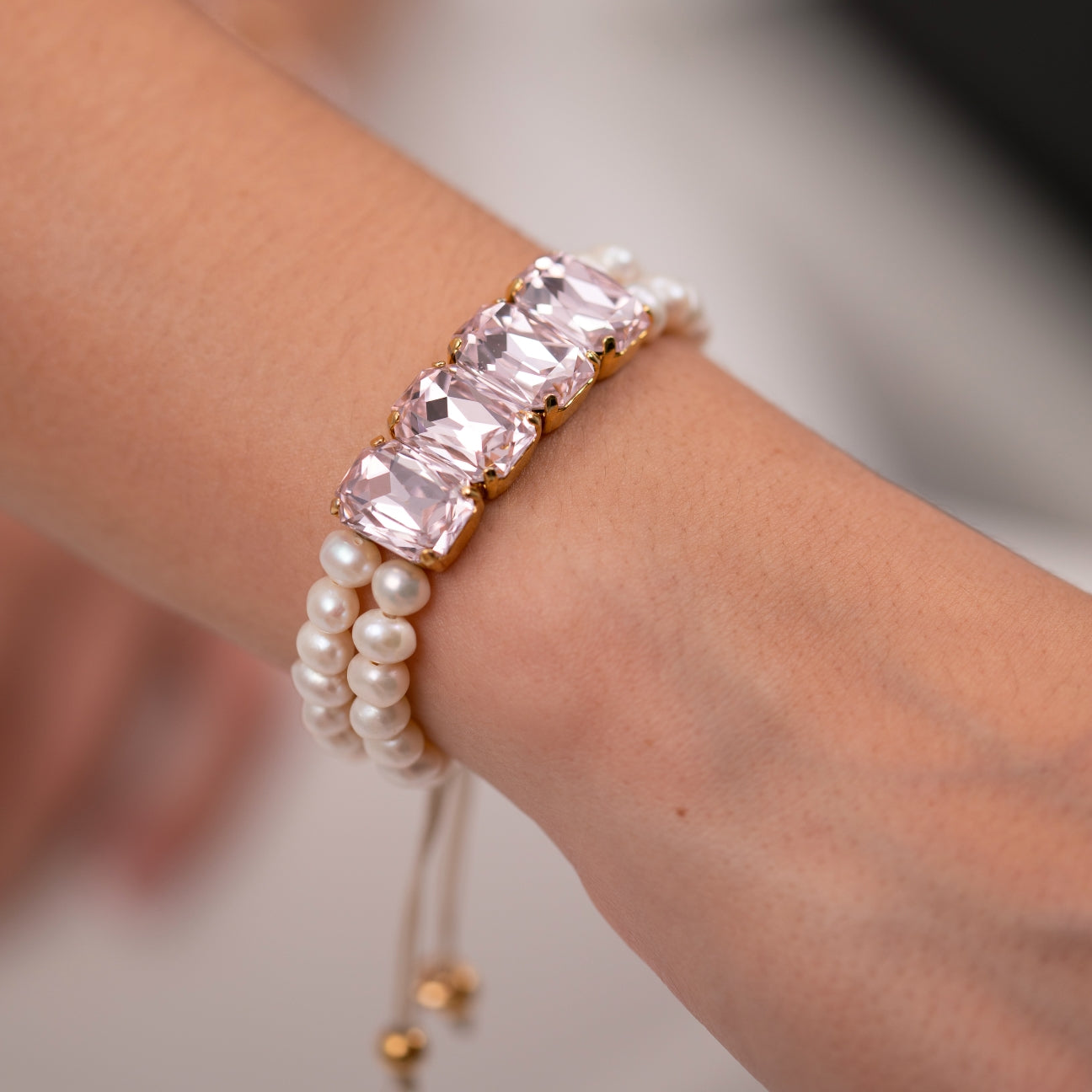 Luscious Pearl Bracelet - light pink