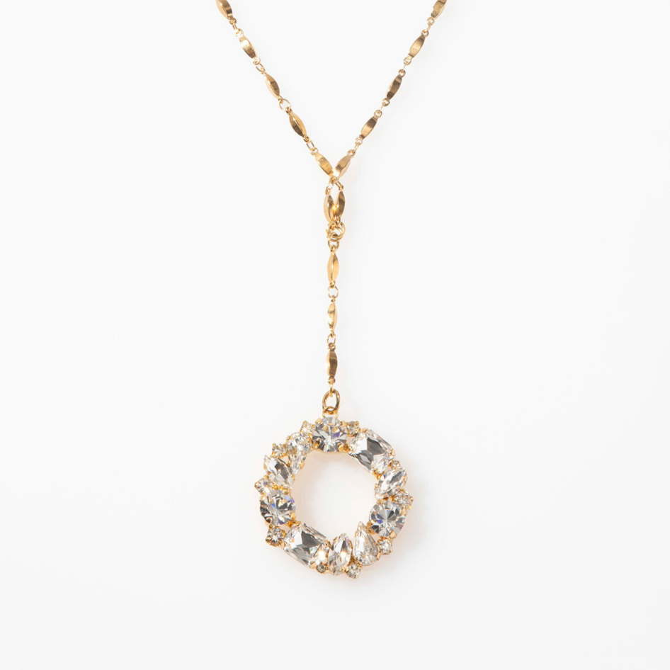 show-stopper Forbidden Rose Necklace