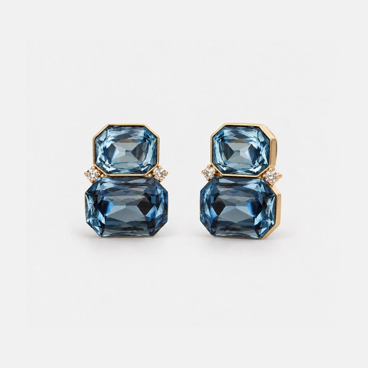 Domino Studs