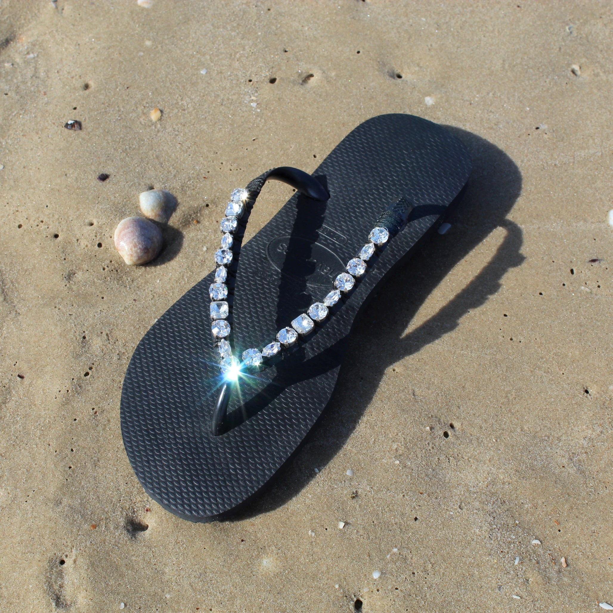 Fancy Flip Flops – Coravanajewelry