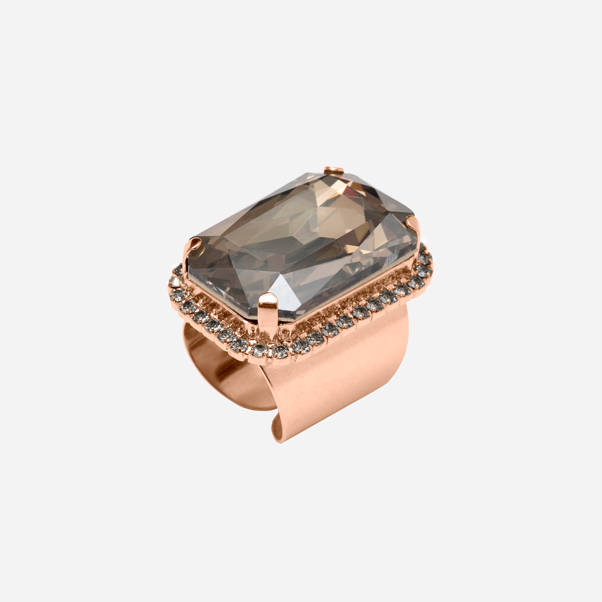 【話題:水中OK:色あせなし】AVARIA☆Cora Gold Ring 指輪 話題:水中OK:色あせなし】AVARIA☆Cora Gold Ring 指輪 話題
